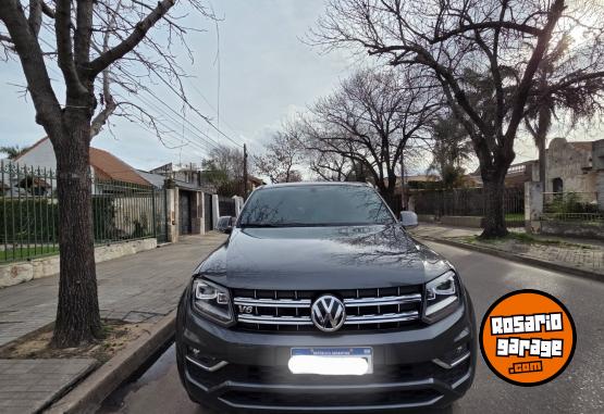 Camionetas - Volkswagen Amarok v6 2023 Diesel 108000Km - En Venta