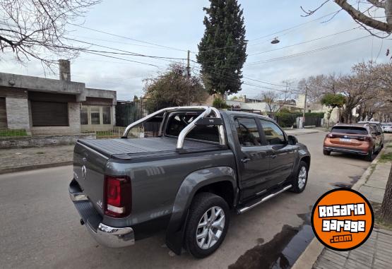 Camionetas - Volkswagen Amarok v6 2023 Diesel 108000Km - En Venta