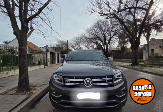 Camionetas - Volkswagen Amarok v6 2023 Diesel 108000Km - En Venta