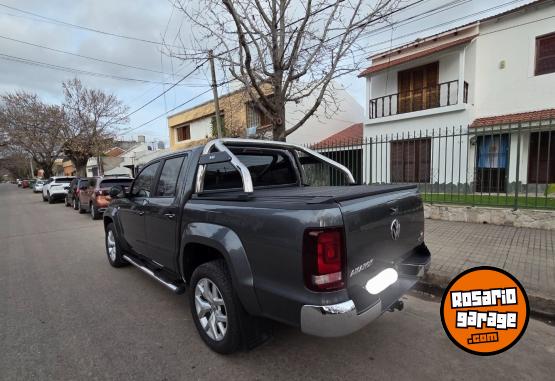 Camionetas - Volkswagen Amarok v6 2023 Diesel 108000Km - En Venta
