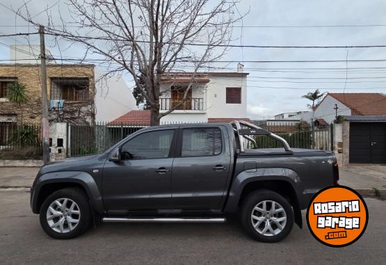 Camionetas - Volkswagen Amarok v6 2023 Diesel 108000Km - En Venta