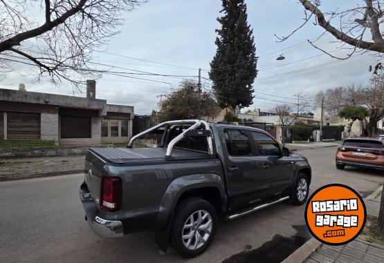 Camionetas - Volkswagen Amarok v6 2023 Diesel 108000Km - En Venta