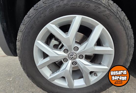Camionetas - Volkswagen Amarok v6 2023 Diesel 108000Km - En Venta