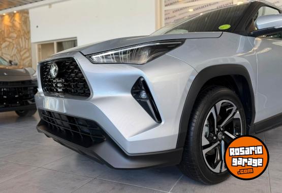Autos - Toyota YARIS CROSS XEI HEV eCVT 2026 Electrico / Hibrido 0Km - En Venta