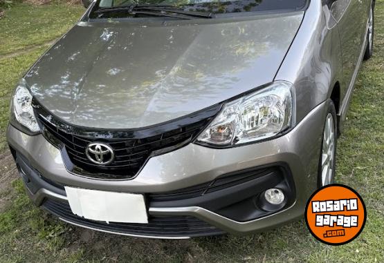 Autos - Toyota Etios XLS 2018 Nafta 110000Km - En Venta