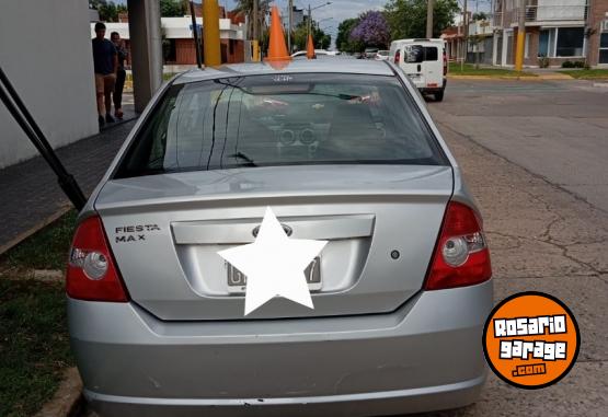 Autos - Ford Fiesta Max 2007 GNC 170000Km - En Venta