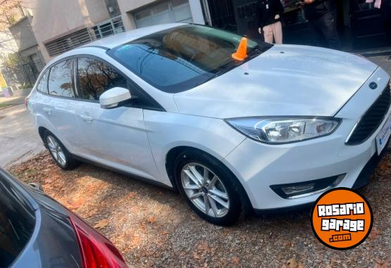Autos - Ford Focus 2016 Nafta 92000Km - En Venta