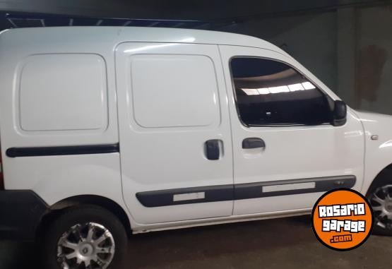Utilitarios - Renault Kangoo 2012 Nafta 177600Km - En Venta