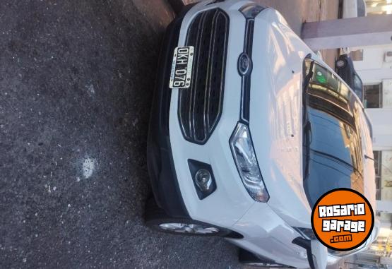 Autos - Ford Ecoesport titanium 2014 GNC 180000Km - En Venta
