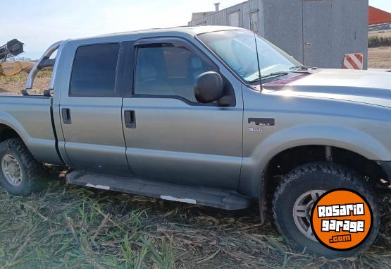 Camionetas - Ford F-100 XLT 3.9 D/C 4X4 2011 Diesel 350000Km - En Venta