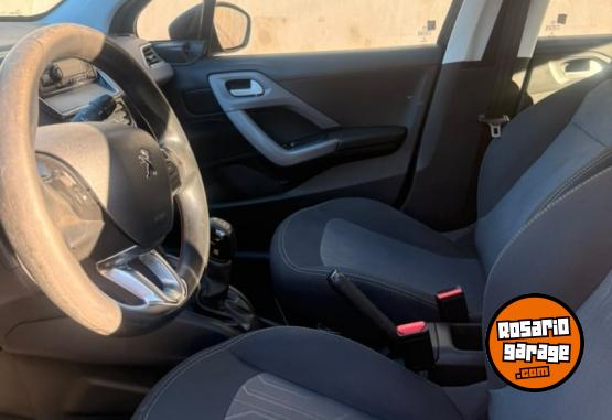 Autos - Peugeot 208 1.5 Active 2017. 2017 Nafta 100000Km - En Venta