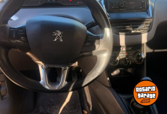 Autos - Peugeot 208 1.5 Active 2017. 2017 Nafta 100000Km - En Venta