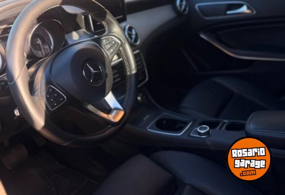Autos - Mercedes Benz Gla 200 at 2016 2016 Nafta 84000Km - En Venta