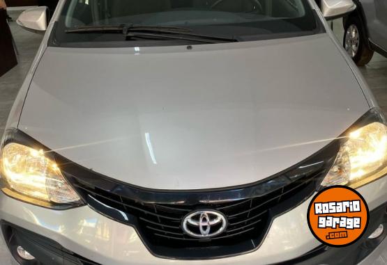 Autos - Toyota Etios 2020 Nafta 76000Km - En Venta