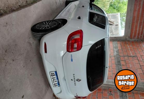 Autos - Renault Sandero 1.6 Authentique 2017 Nafta 168000Km - En Venta