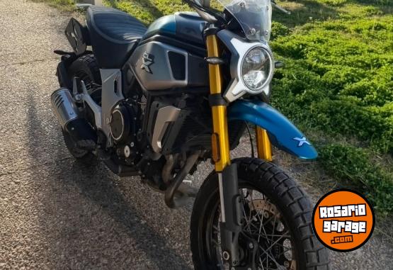 Motos - CF CLX 700 Adventure 2024 Nafta 7000Km - En Venta