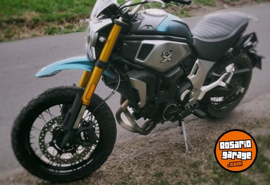 Motos - CF CLX 700 Adventure 2024 Nafta 7000Km - En Venta