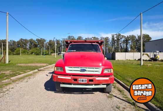 Camiones y Grúas - f14000 volcador - En Venta