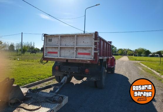 Camiones y Grúas - f14000 volcador - En Venta
