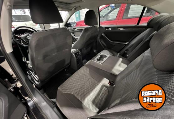 Autos - Volkswagen VENTO ADVANCE PLUS 2.5L 2015 Nafta 175000Km - En Venta