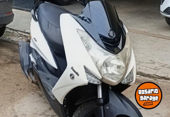 Motos - Zanella Cruiser scooter 150cc 2023 Nafta 12000Km - En Venta