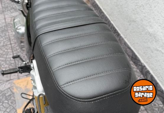 Motos - Royal Enfield Interceptor 650 2023 Nafta 12500Km - En Venta