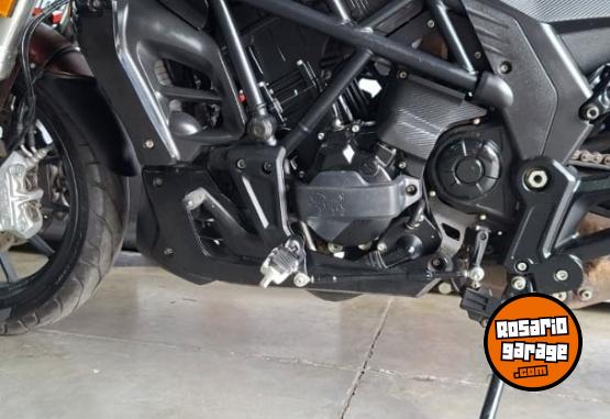 Motos - Benelli 502 CC C 2022 Nafta 25498Km - En Venta