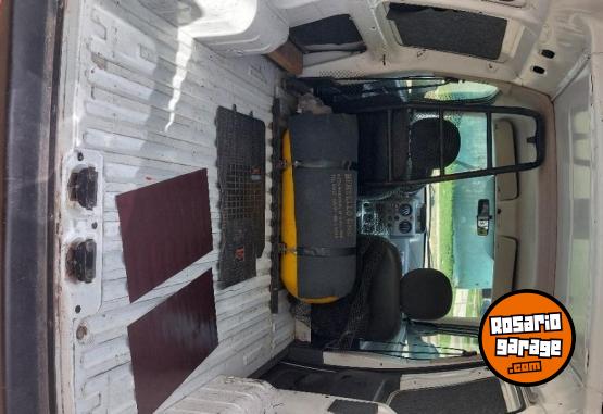 Utilitarios - Citroen Berlingo 2012 GNC 278000Km - En Venta