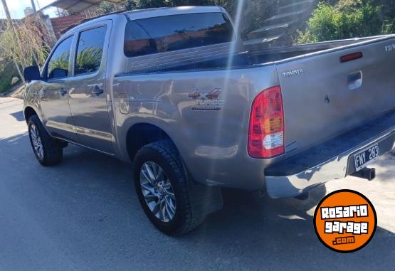 Camionetas - Toyota hilux 3.0 4x4 2006 Diesel 111111Km - En Venta
