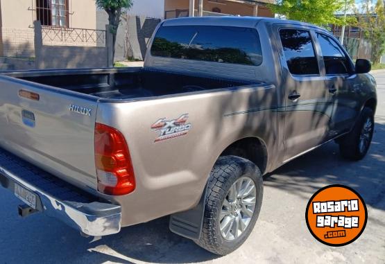 Camionetas - Toyota hilux 3.0 4x4 2006 Diesel 111111Km - En Venta