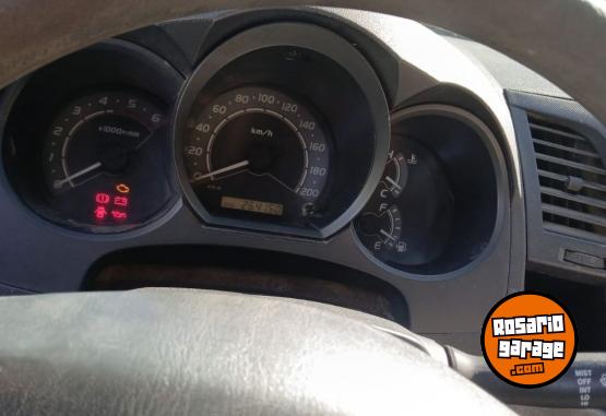 Camionetas - Toyota hilux 3.0 4x4 2006 Diesel 111111Km - En Venta