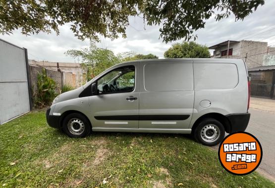 Utilitarios - Peugeot Expert 2008 Diesel 194000Km - En Venta