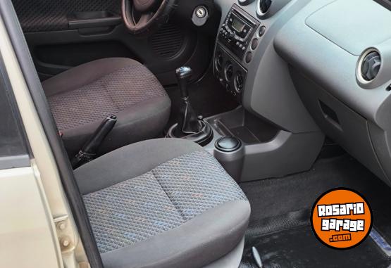 Autos - Ford 2006 2006 Nafta 205000Km - En Venta