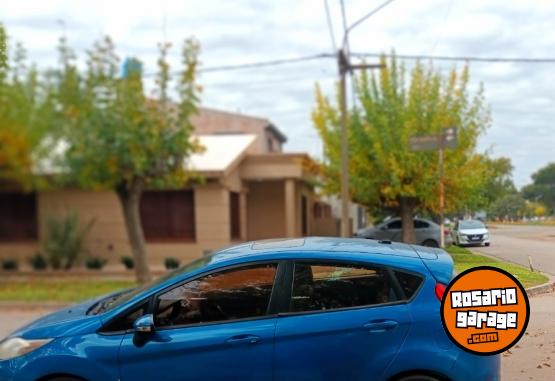 Autos - Ford Fiesta kinetic 2013 Nafta 160000Km - En Venta