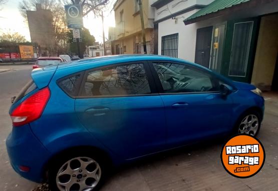 Autos - Ford Fiesta kinetic 2013 Nafta 160000Km - En Venta