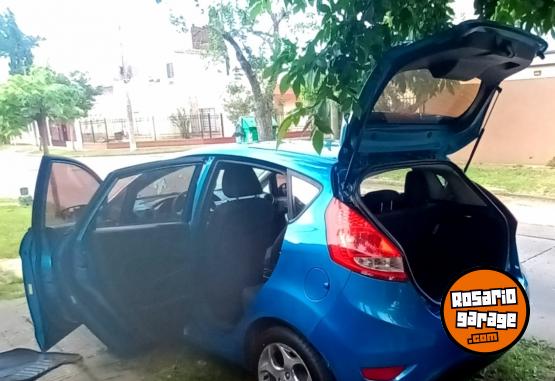 Autos - Ford Fiesta kinetic 2013 Nafta 160000Km - En Venta