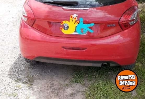 Autos - Peugeot 208 allure 1.5 n touchscr 2015 Nafta 164000Km - En Venta