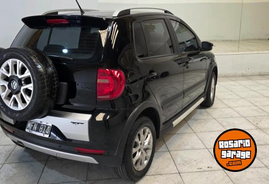 Autos - Volkswagen Crossfox highline 2013 Nafta 120000Km - En Venta