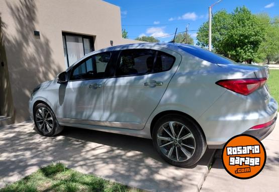 Autos - Fiat Cronos precision 1.8 2022 Nafta 83000Km - En Venta