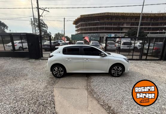 Autos - Peugeot 208 1.6 ROADTRIP 2023 Nafta - En Venta