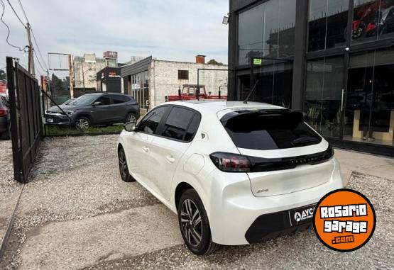 Autos - Peugeot 208 1.6 ROADTRIP 2023 Nafta - En Venta