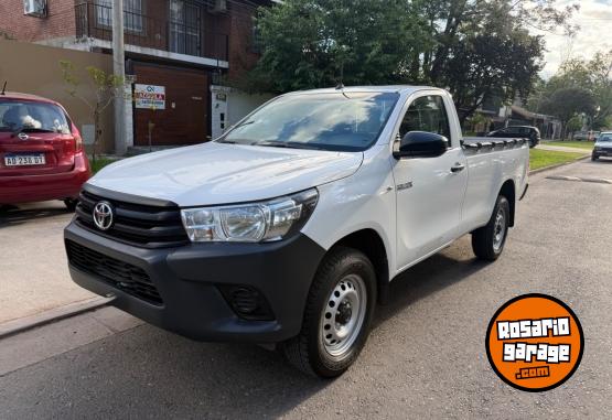 Camionetas - Toyota Hilux 2024 Diesel 91000Km - En Venta