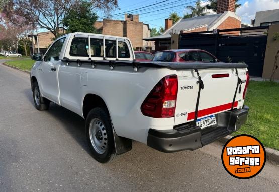Camionetas - Toyota Hilux 2024 Diesel 91000Km - En Venta