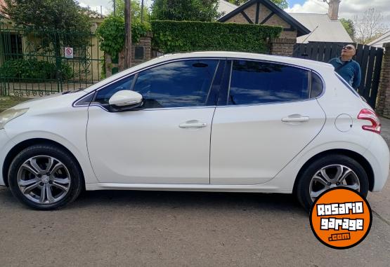 Autos - Peugeot 208 Feline 1.6 16v 2013 Nafta 172000Km - En Venta