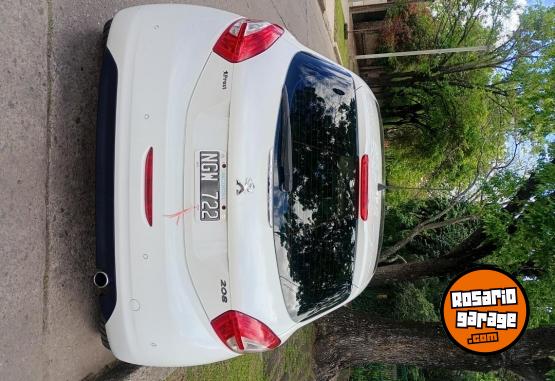 Autos - Peugeot 208 Feline 1.6 16v 2013 Nafta 172000Km - En Venta