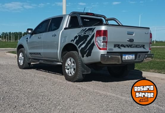 Camionetas - Ford RANGER 4x4 XLT 2021 Diesel 150000Km - En Venta