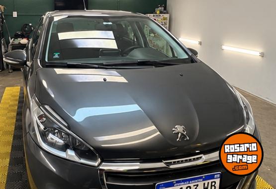 Autos - Peugeot 208 2018 Nafta 93000Km - En Venta