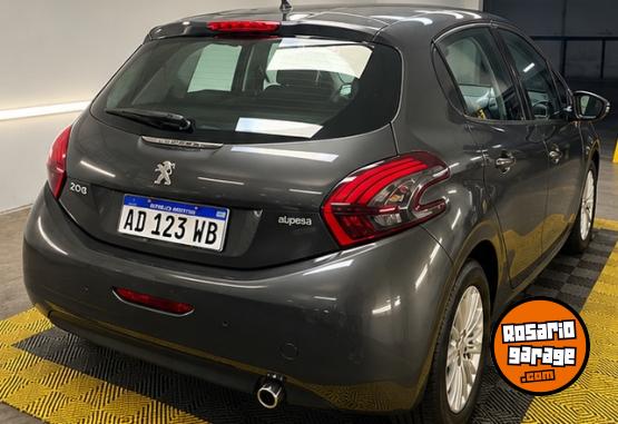 Autos - Peugeot 208 2018 Nafta 93000Km - En Venta