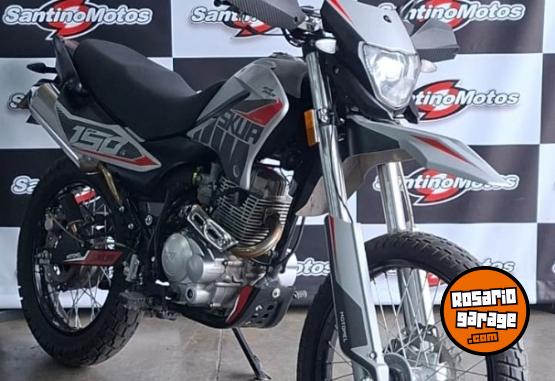 Motos - Motomel SKUA SILVER 150 CC 2025 Nafta 7000Km - En Venta