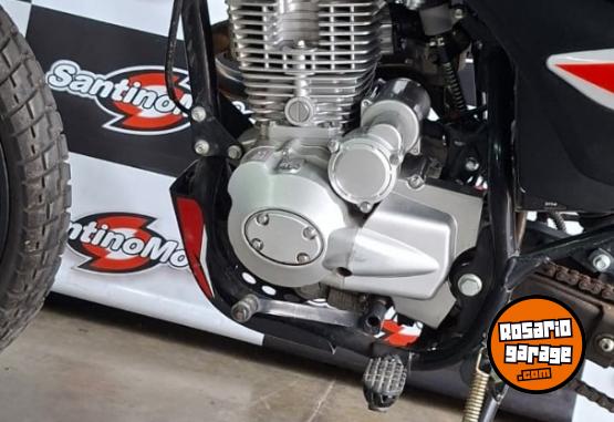 Motos - Motomel SKUA SILVER 150 CC 2025 Nafta 7000Km - En Venta